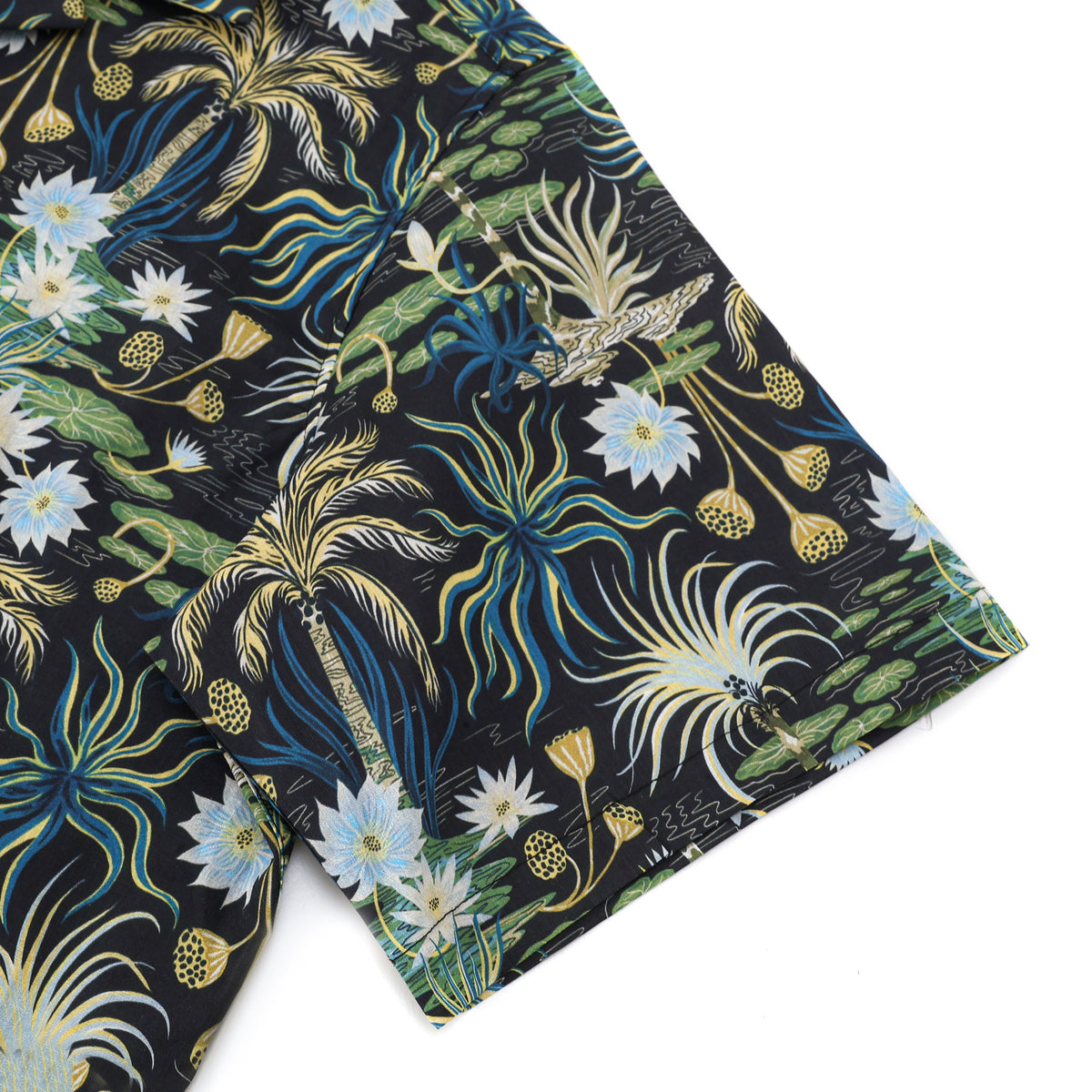 Aloha Style Floral Pattern Camp Collar Short Sleeve Shirt