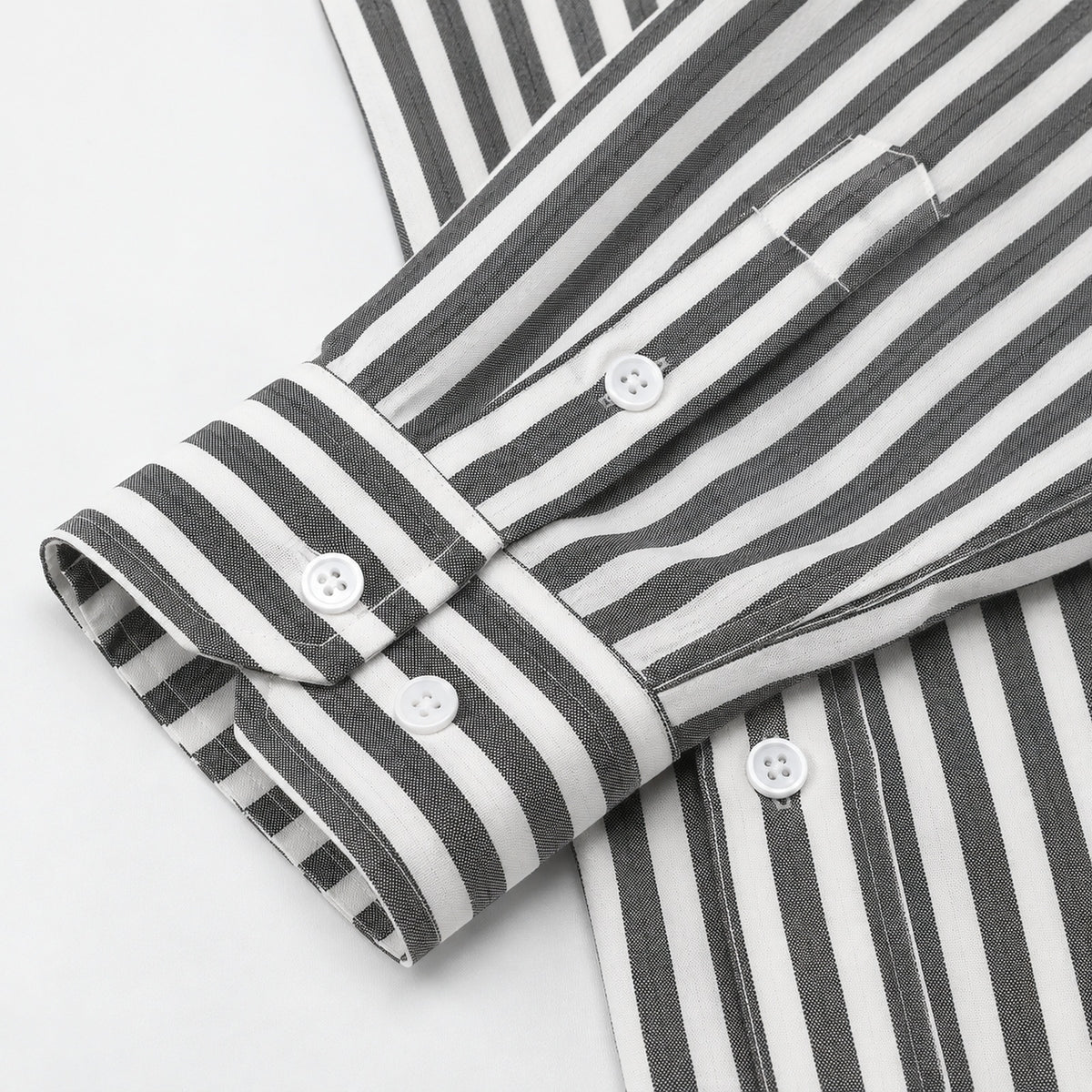 Men's black and white striped loose casual long-sleeved shirt