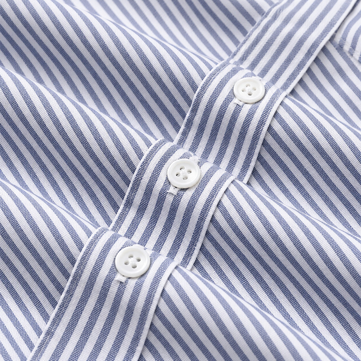 Men's blue and white striped loose casual long-sleeved shirt